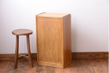 レトロ家具　昭和レトロ　古い木製のアンティーク糸ケース(小引き出し)