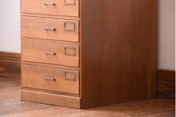 レトロ家具　和製アンティーク　ネームプレート付き!昭和レトロな古いナラ材の小引き出し