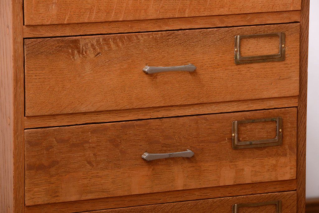 レトロ家具　和製アンティーク　ネームプレート付き!昭和レトロな古いナラ材の小引き出し