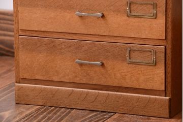 レトロ家具　和製アンティーク　ネームプレート付き!昭和レトロな古いナラ材の小引き出し