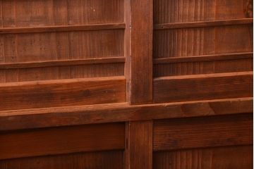 アンティーク家具　和製アンティーク　古い木の引き戸収納棚(下駄箱)