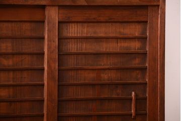 アンティーク家具　和製アンティーク　古い木の引き戸収納棚(下駄箱)