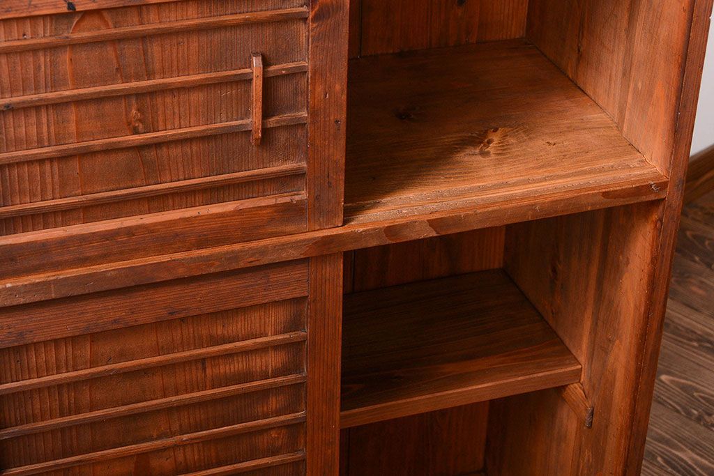 アンティーク家具　和製アンティーク　古い木の引き戸収納棚(下駄箱)