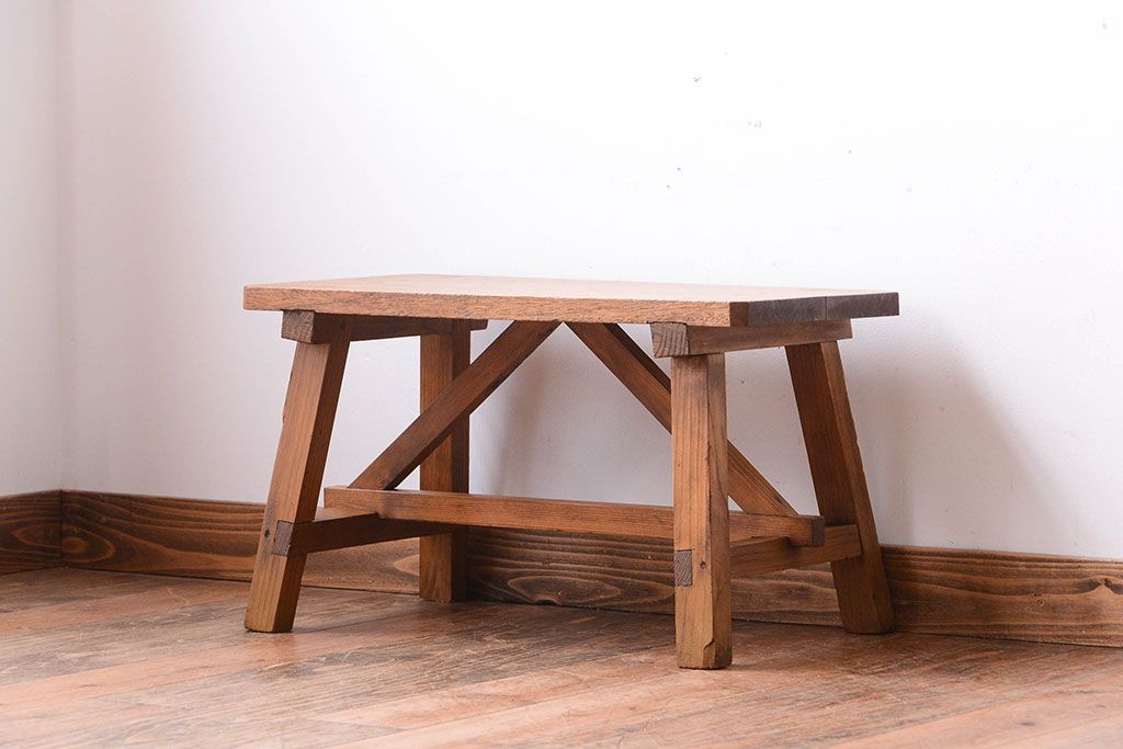 アンティーク家具　アンティーク　古い木の小さなベンチ(スツール)