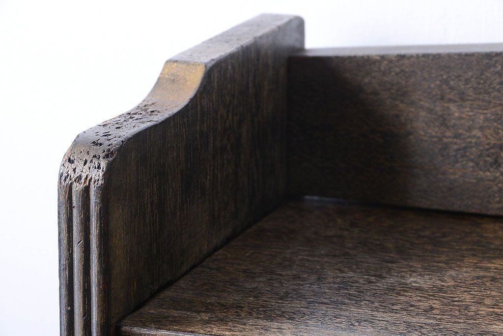 アンティーク家具　アンティーク　シンプルでシックな古い本棚