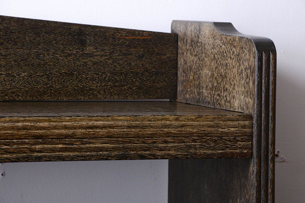 アンティーク家具　アンティーク　シンプルでシックな古い本棚