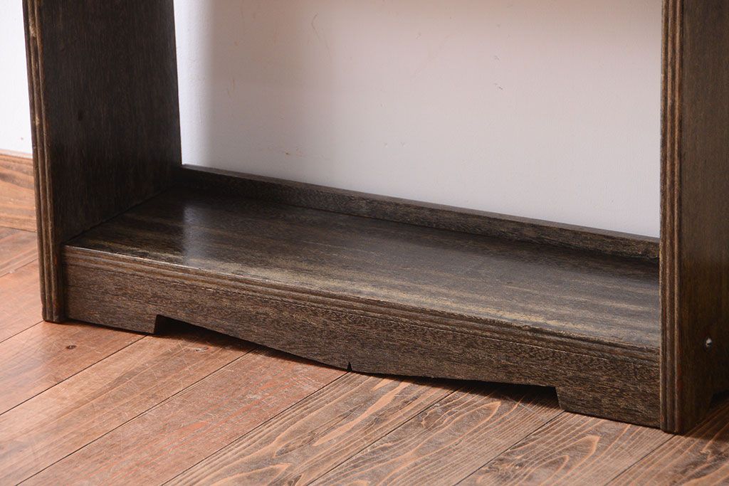 アンティーク家具　アンティーク　シンプルでシックな古い本棚