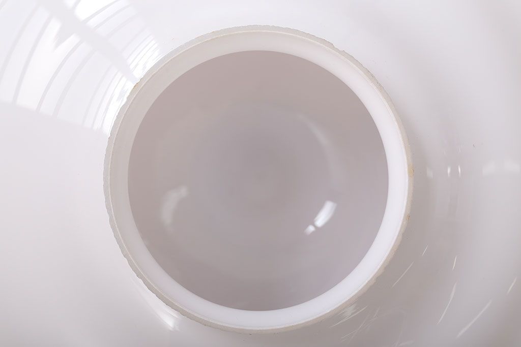 和製アンティーク　おしゃれなブラケットの大きな白いガラス電笠照明