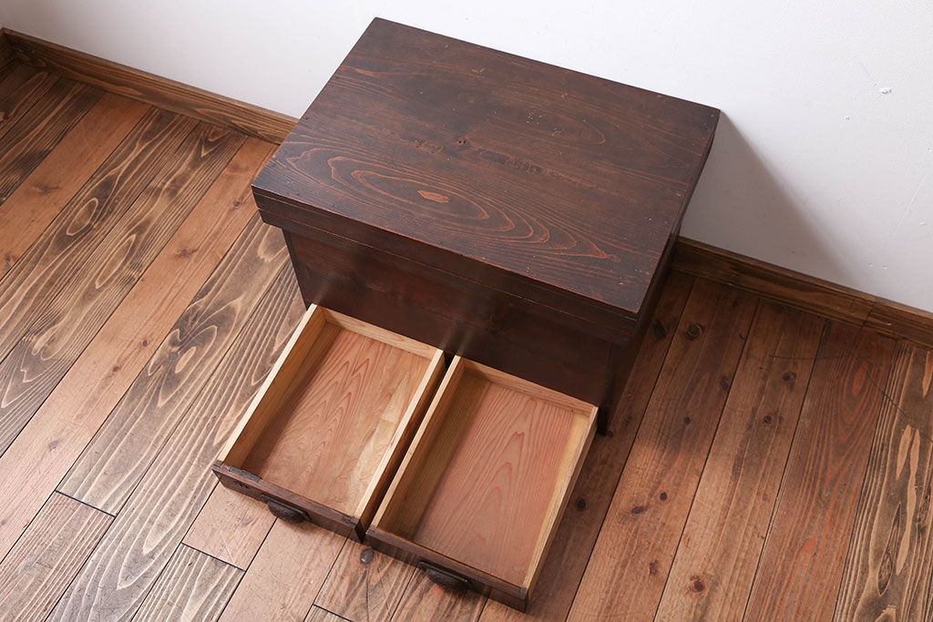 アンティーク雑貨　古民具・骨董　引き出し2杯付き!古い木の大きな収納ボックス(BOX・箱)