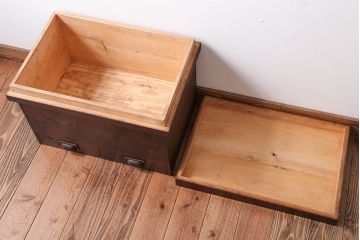 アンティーク雑貨　古民具・骨董　引き出し2杯付き!古い木の大きな収納ボックス(BOX・箱)