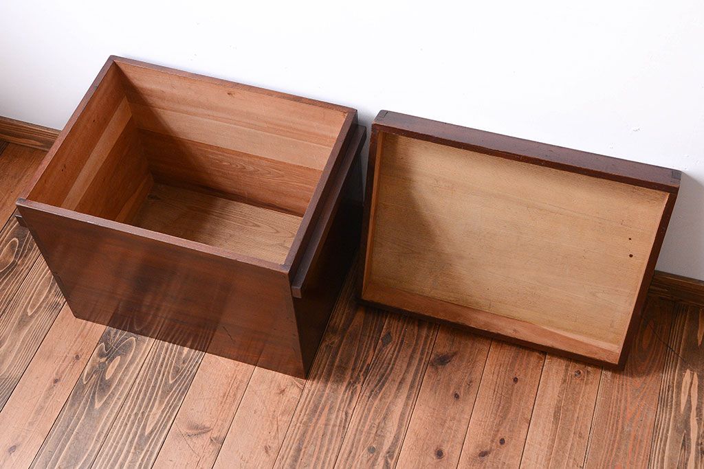 アンティーク雑貨　アンティーク　古い木の大きな収納ボックス(BOX・箱)