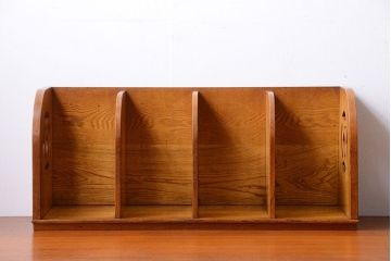 レトロ家具　昭和レトロ　透かし彫りがおしゃれなアンティーク本立て
