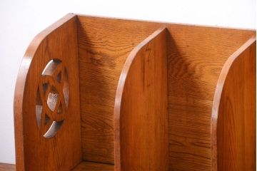 レトロ家具　昭和レトロ　透かし彫りがおしゃれなアンティーク本立て