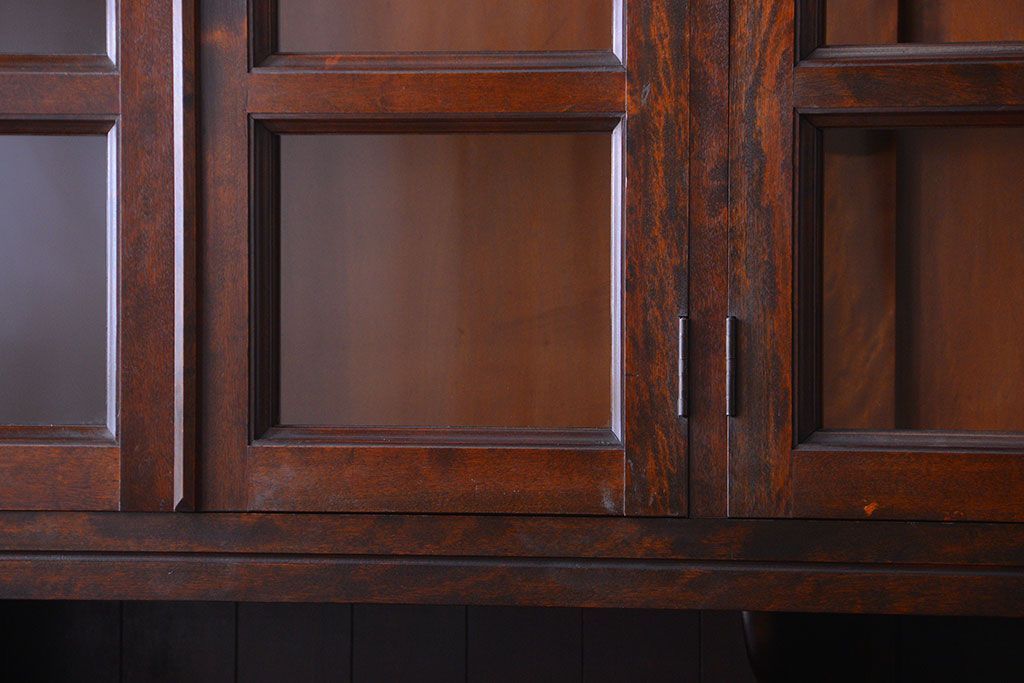 中古　民芸家具　モダンなデザインの大きな食器棚(定価約89万円)