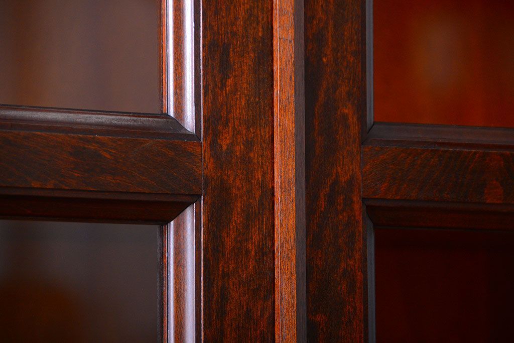 中古　民芸家具　モダンなデザインの大きな食器棚(定価約89万円)