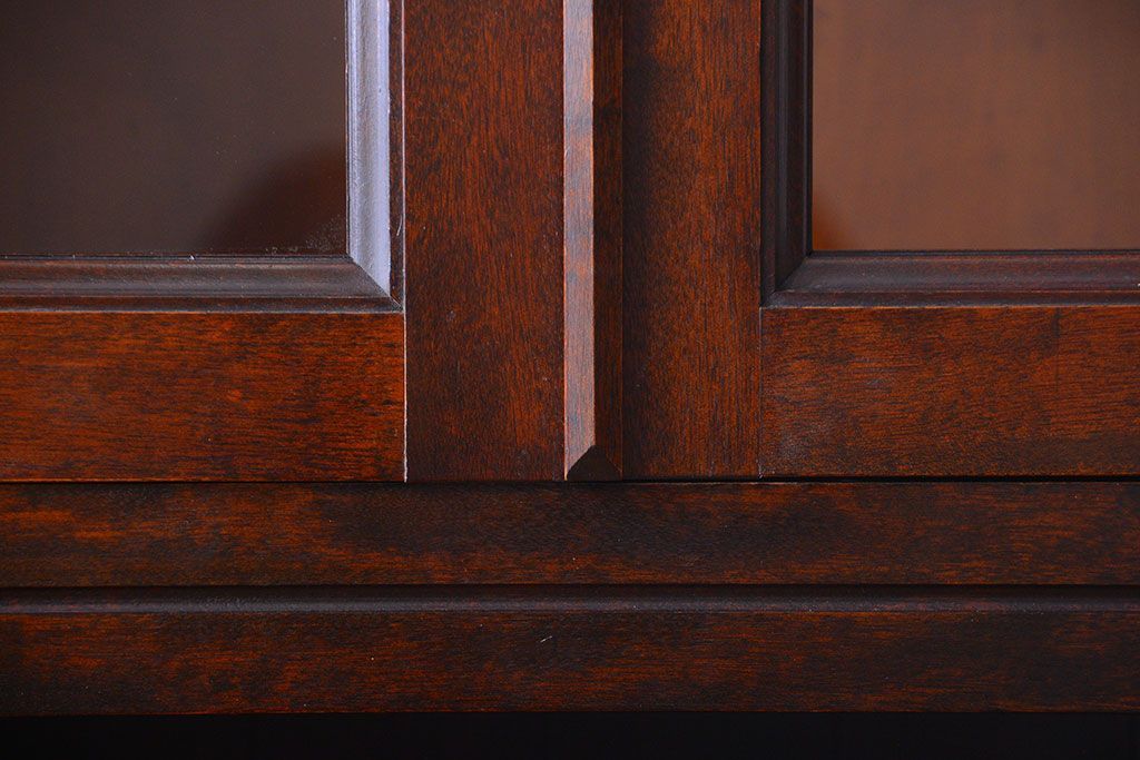 中古　民芸家具　モダンなデザインの大きな食器棚(定価約89万円)