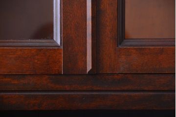 中古　民芸家具　モダンなデザインの大きな食器棚(定価約89万円)