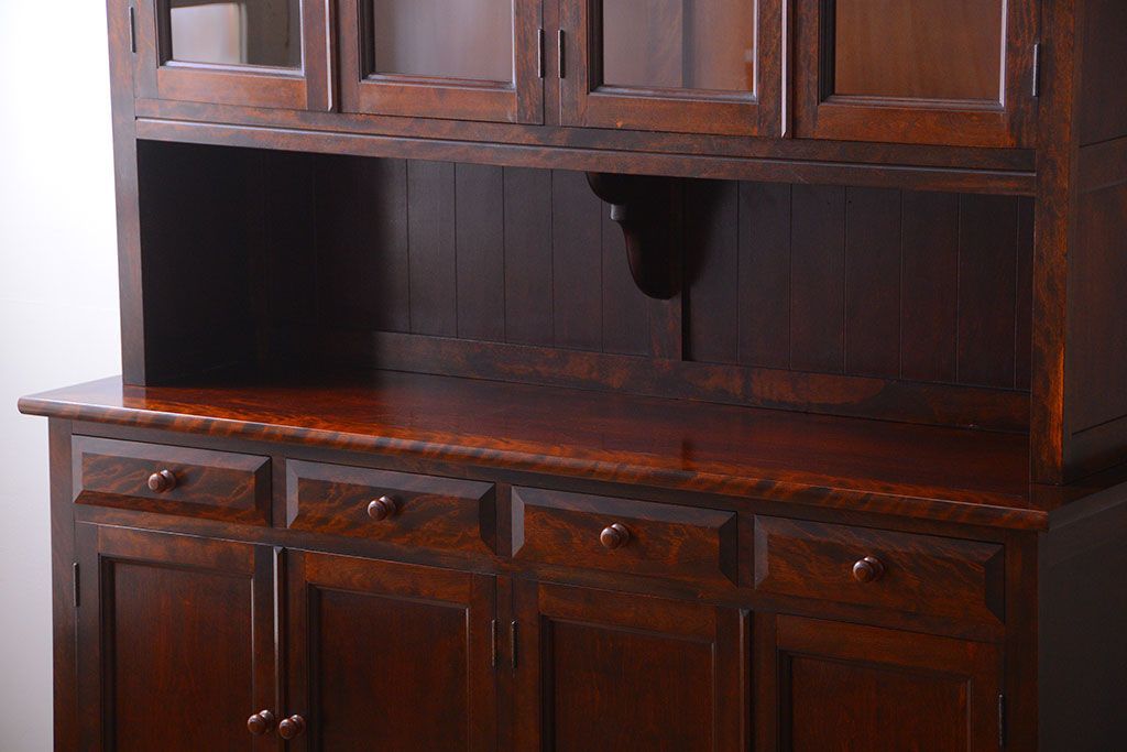 中古　民芸家具　モダンなデザインの大きな食器棚(定価約89万円)