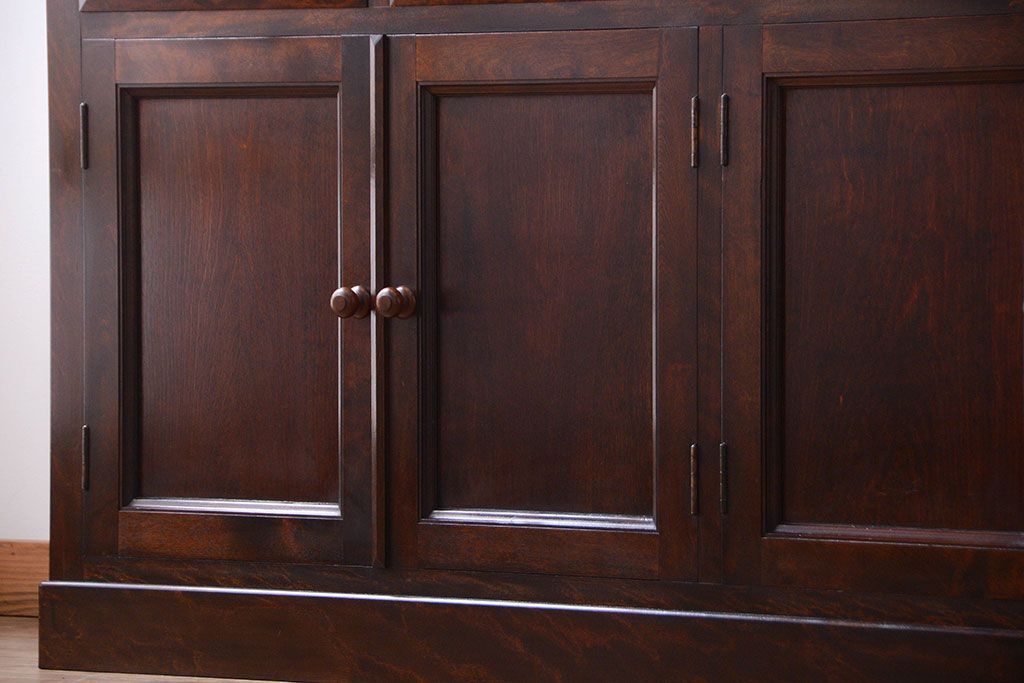 中古　民芸家具　モダンなデザインの大きな食器棚(定価約89万円)