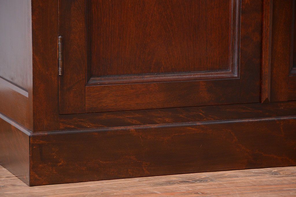 中古　民芸家具　モダンなデザインの大きな食器棚(定価約89万円)