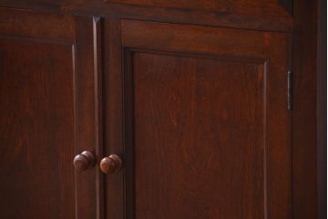 中古　民芸家具　モダンなデザインの大きな食器棚(定価約89万円)