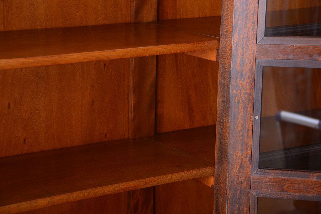 中古　民芸家具　モダンなデザインの大きな食器棚(定価約89万円)