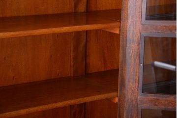 中古　民芸家具　モダンなデザインの大きな食器棚(定価約89万円)