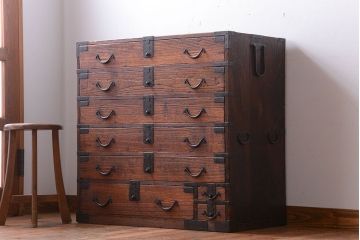 アンティーク家具　和製アンティーク　桐材!金具がシンプルな珍しい時代箪笥(桐箪笥、桐たんす)