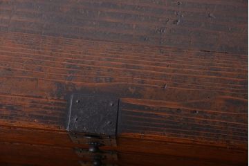 アンティーク家具　和製アンティーク　桐材!金具がシンプルな珍しい時代箪笥(桐箪笥、桐たんす)