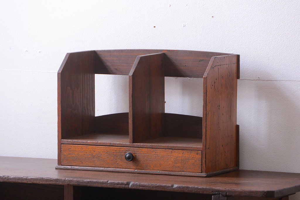 アンティーク雑貨　和製アンティーク　引き出し付き!古い木製の小さな本立て