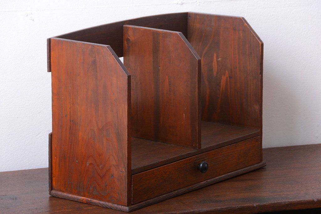 アンティーク雑貨　和製アンティーク　引き出し付き!古い木製の小さな本立て