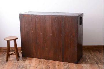 アンティーク家具　古民具・骨董 前面欅材　漆の美しい上品な仙台箪笥