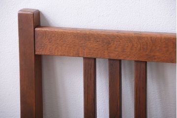 レトロ家具　和製アンティーク　レトロな古いナラ材の小ぶりなチェア