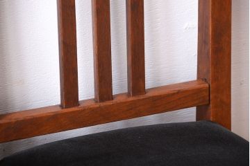 レトロ家具　和製アンティーク　レトロな古いナラ材の小ぶりなチェア