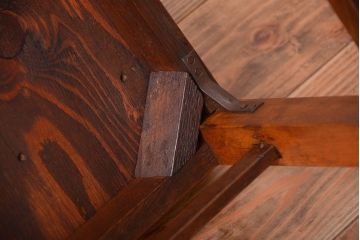 レトロ家具　和製アンティーク　レトロな古いナラ材の小ぶりなチェア