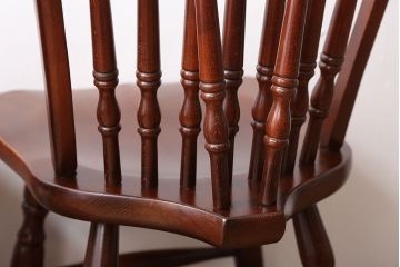 ヴィンテージ家具　秋田木工　ビンテージ品　後姿が美しいウィンザーチェア2脚セット(ダイニングチェア、ウインザーチェア)(1)