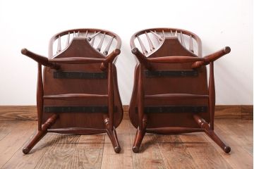 ヴィンテージ家具　秋田木工　ビンテージ品　後姿が美しいウィンザーチェア2脚セット(ダイニングチェア、ウインザーチェア)(1)