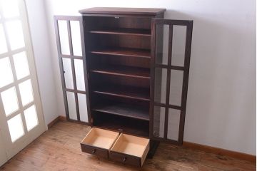 中古　民芸家具　面取りガラスが上品な本箱(書棚・ブックケース)