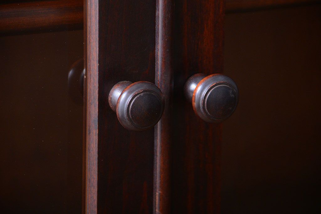 中古　民芸家具　面取りガラスが上品な本箱(書棚・ブックケース)