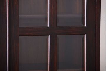 中古　民芸家具　面取りガラスが上品な本箱(書棚・ブックケース)