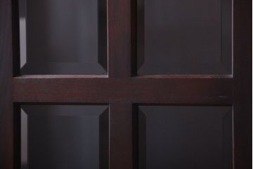 中古　民芸家具　面取りガラスが上品な本箱(書棚・ブックケース)