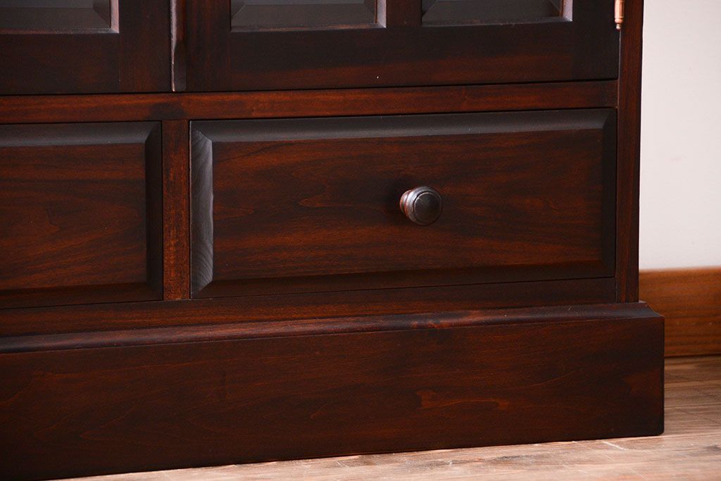 中古　民芸家具　面取りガラスが上品な本箱(書棚・ブックケース)