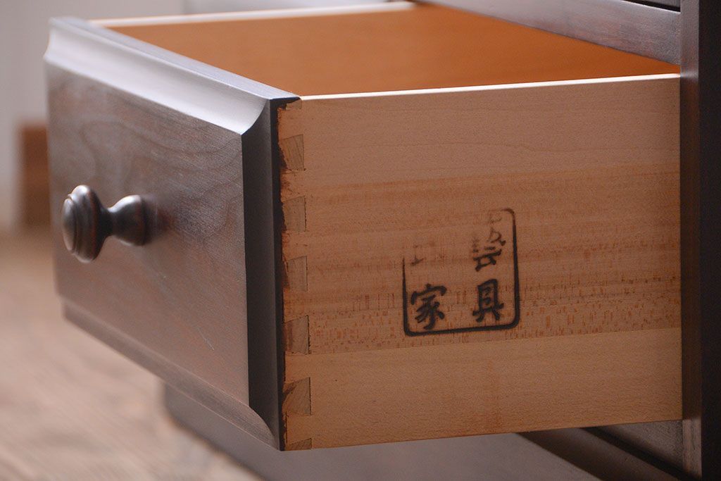 中古　民芸家具　面取りガラスが上品な本箱(書棚・ブックケース)