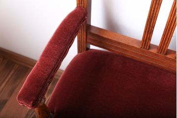 アンティーク家具　イギリスアンティーク　オーク材の重厚で美しいアームベンチソファ