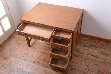 レトロ家具　昭和レトロ　古い木製のアンティーク片袖机