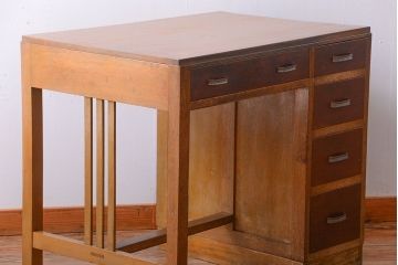レトロ家具　昭和レトロ　古いナラ材のアンティーク片袖机
