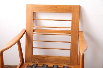 中古　CHLOROS(クロロス)　シンプルでお洒落なチーク材の1人掛けアームソファ