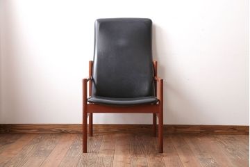 ヴィンテージ家具　北欧ビンテージ　スタイリッシュでかっこいいアームチェア
