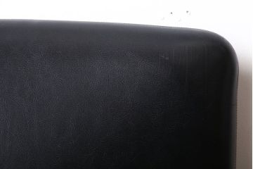 ヴィンテージ家具　北欧ビンテージ　スタイリッシュでかっこいいアームチェア