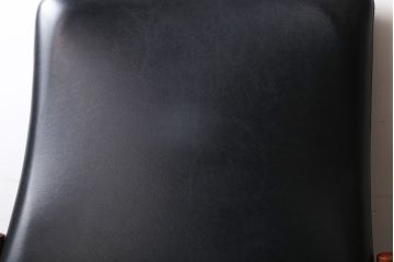 ヴィンテージ家具　北欧ビンテージ　スタイリッシュでかっこいいアームチェア